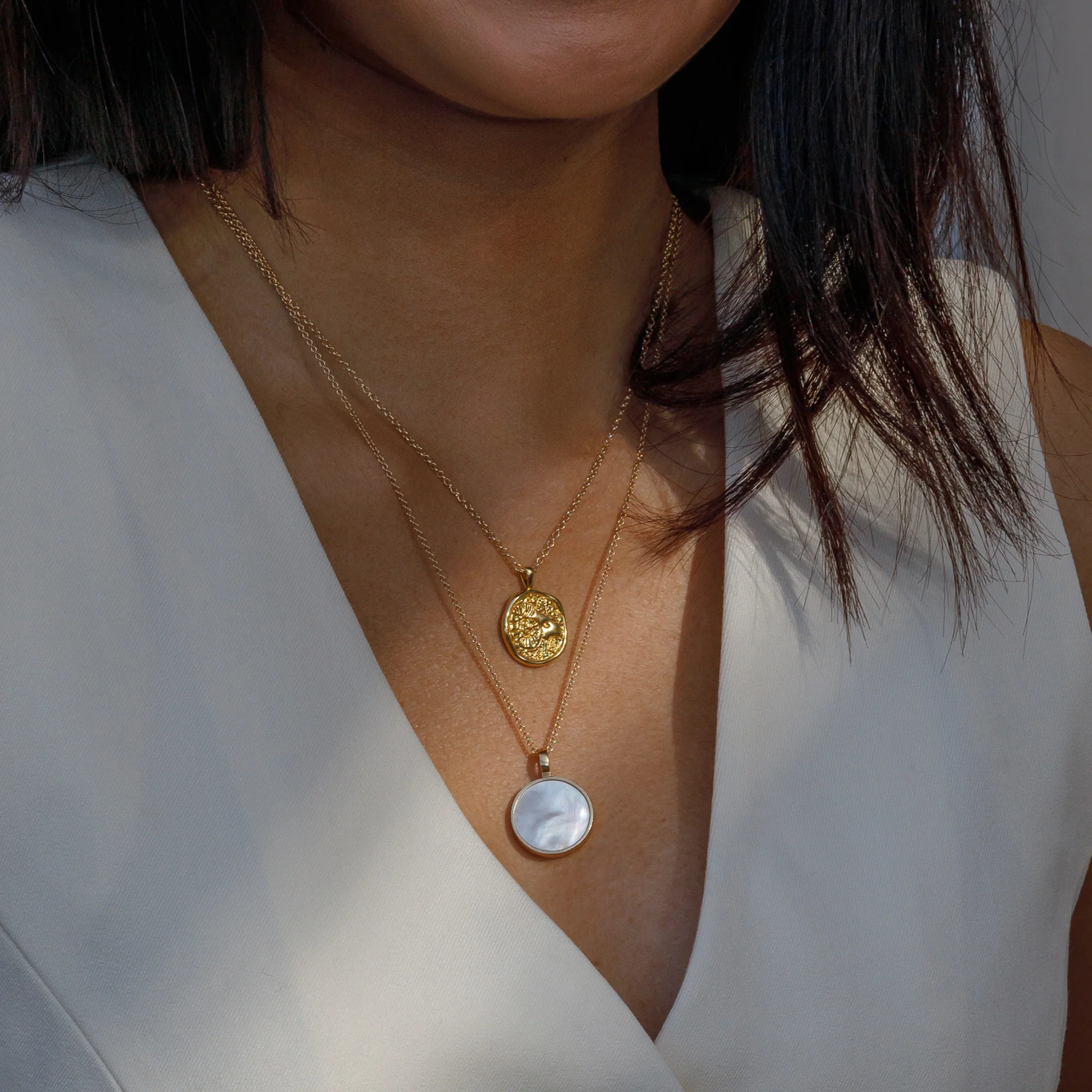 Engravable Mother of Pearl Porthole Necklace - Image 4