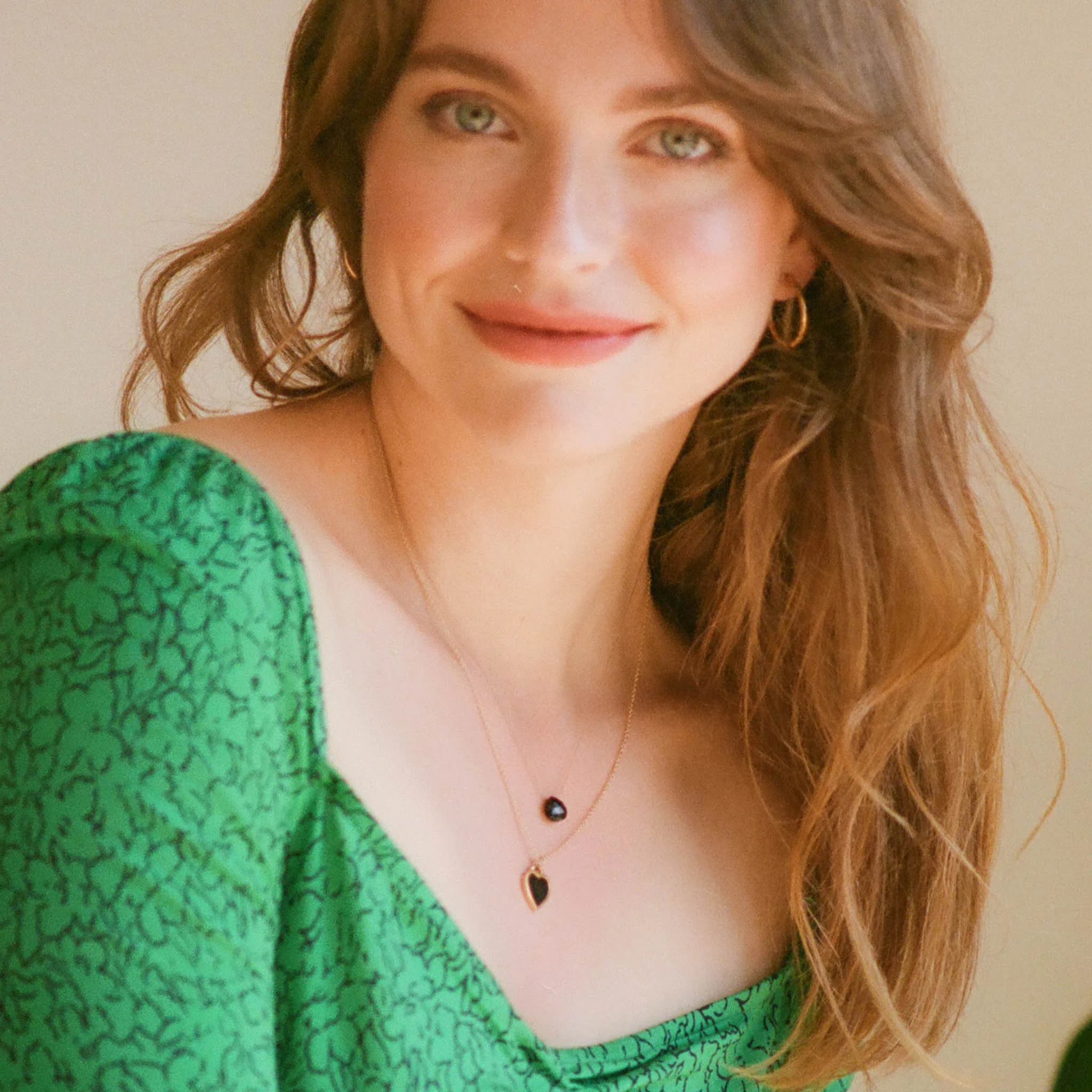 Engravable Black Onyx Queen of Hearts Necklace - Image 7